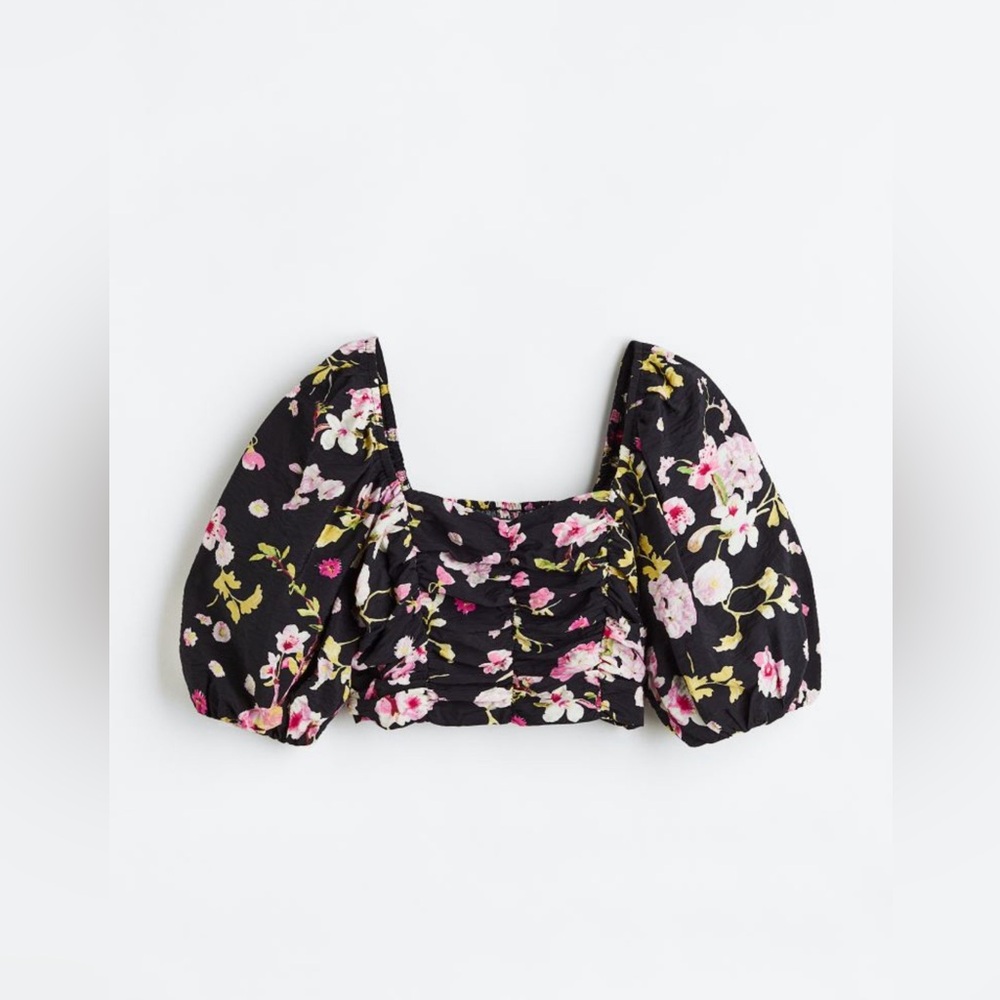 Cropped Floral Top 🌸